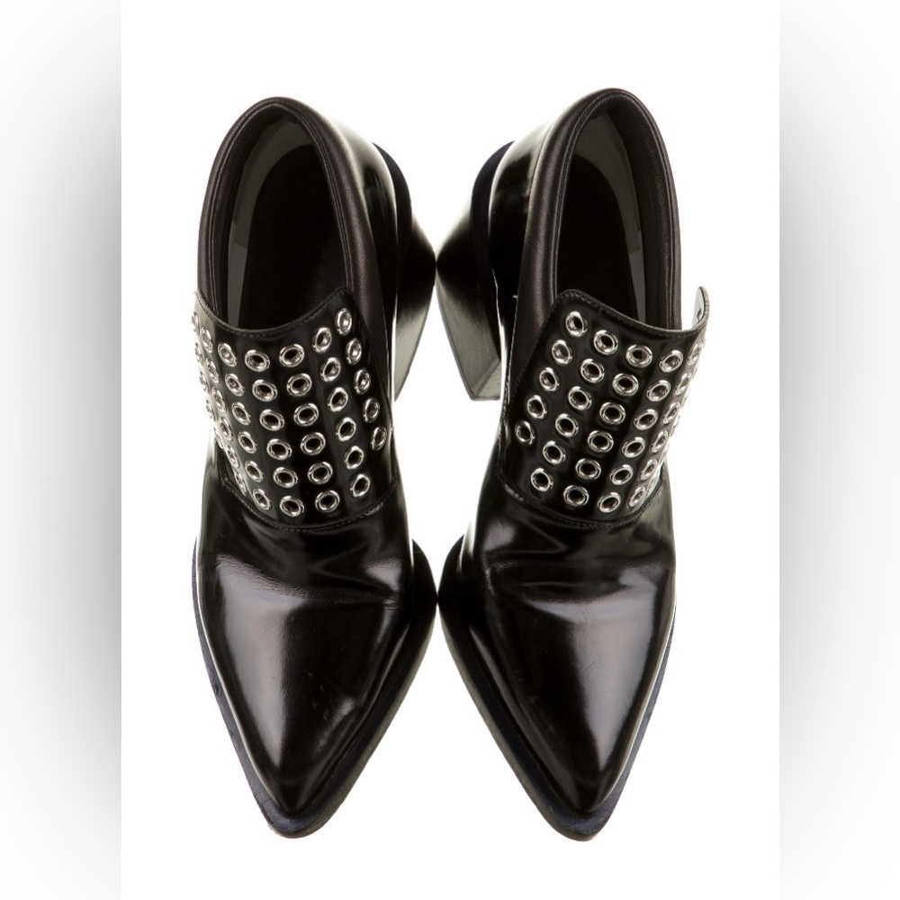 Jil Sander Loafer with Grommets